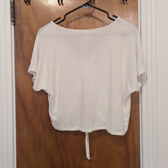 Lolë Anya White Crop Top (XL) - Picture 2 of 8